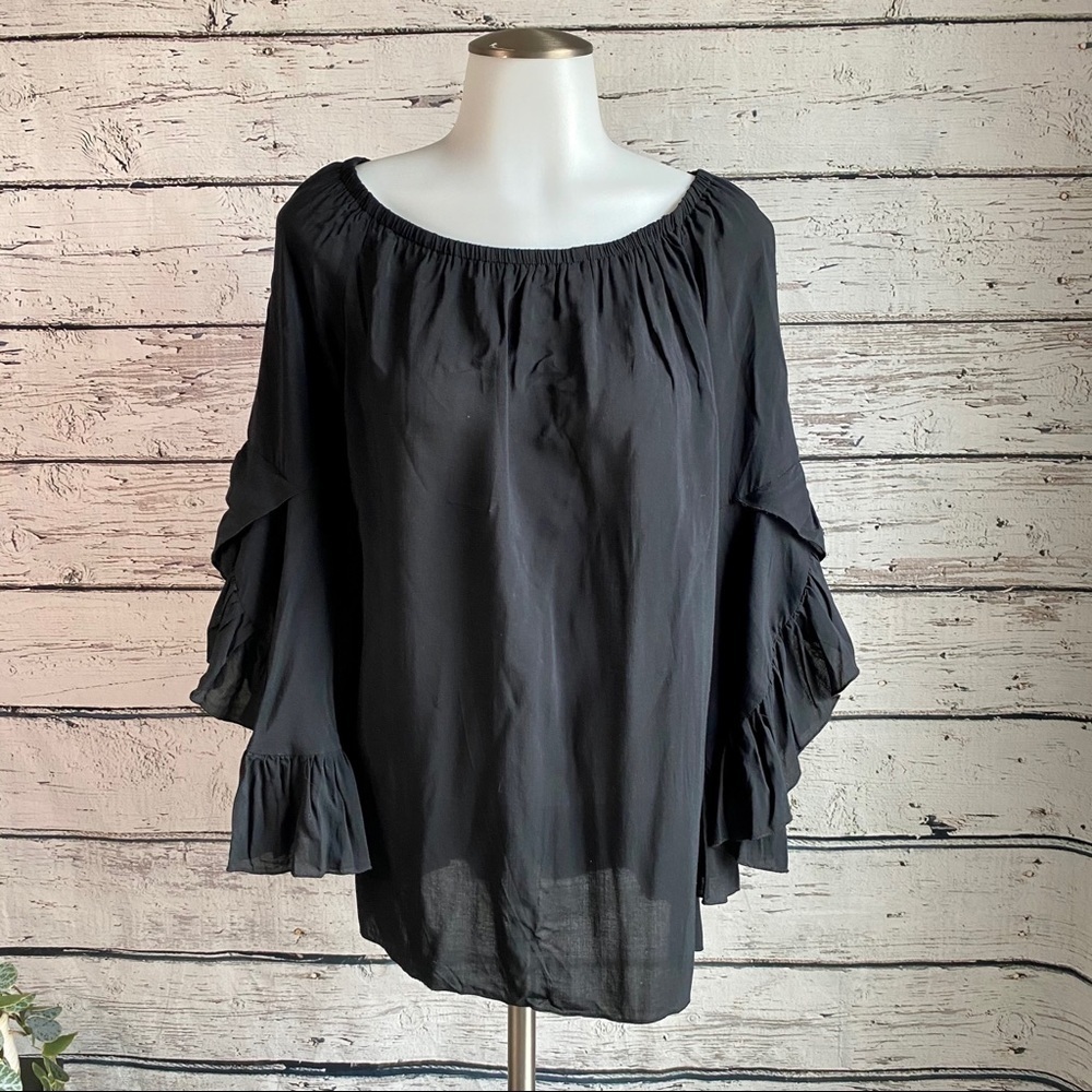 NWT Fever black top